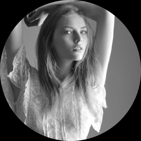 Meet the Posher Other - Meet your Posher, Allison